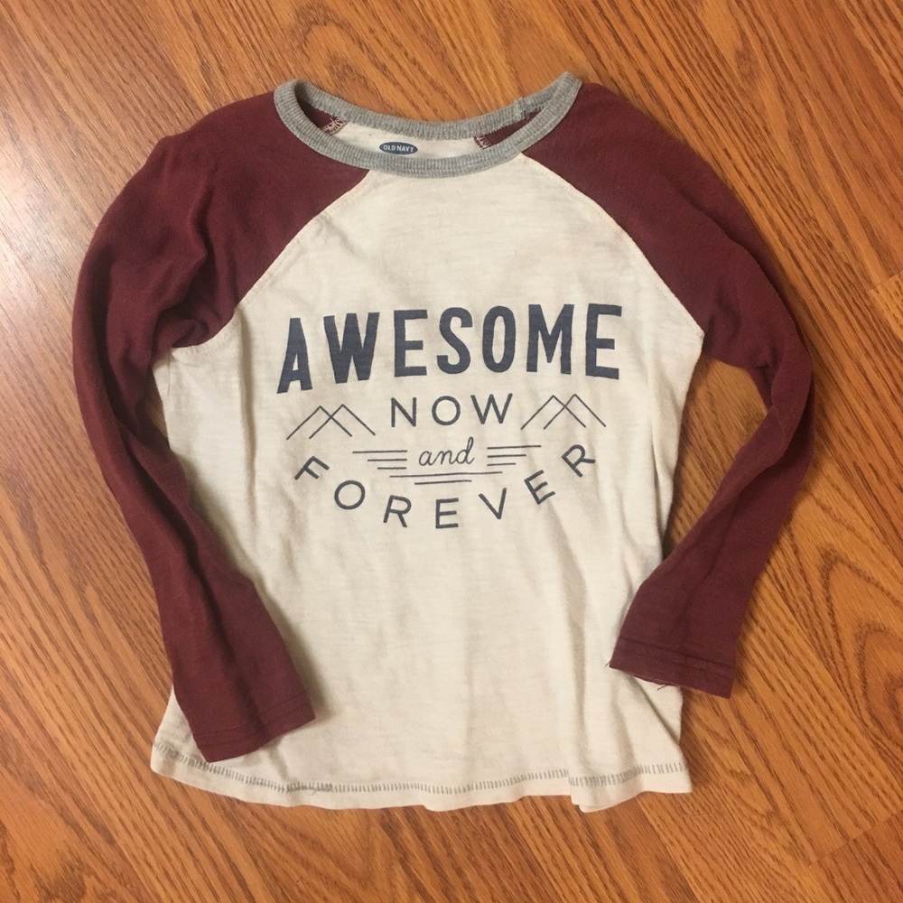 Old Navy long sleeve tshirt